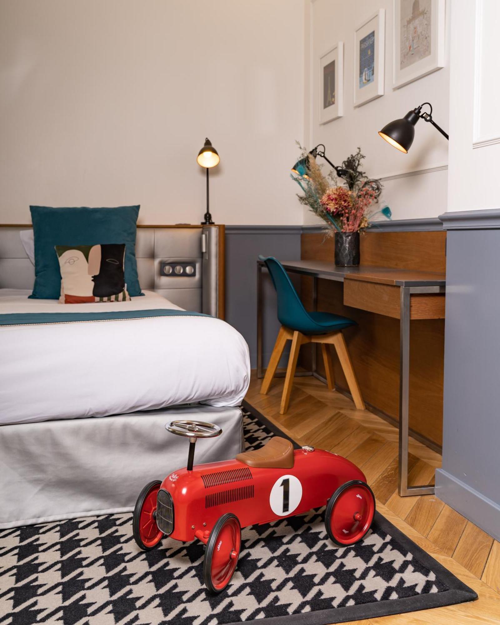 Hotel Petit Lafayette 4*